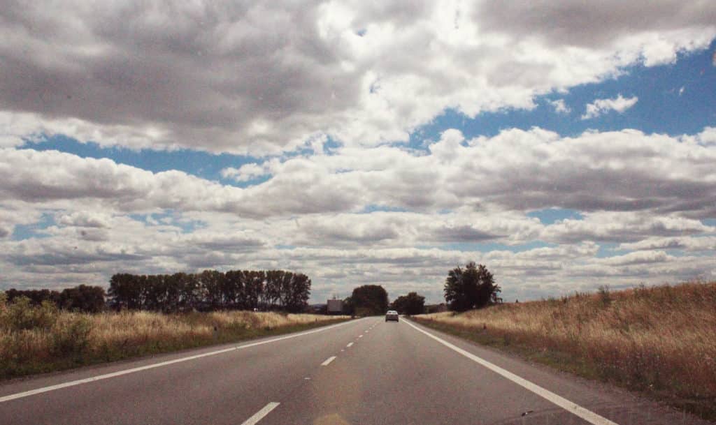 Fotografie silnice a nebe - Tipy na výlety Jihomoravský kraj