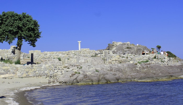 pozůstatky křesťanské bazilikyAgios Stefanos