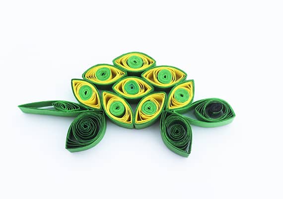 Fotografie želvy vyrobené z papíru - Quilling návod želva